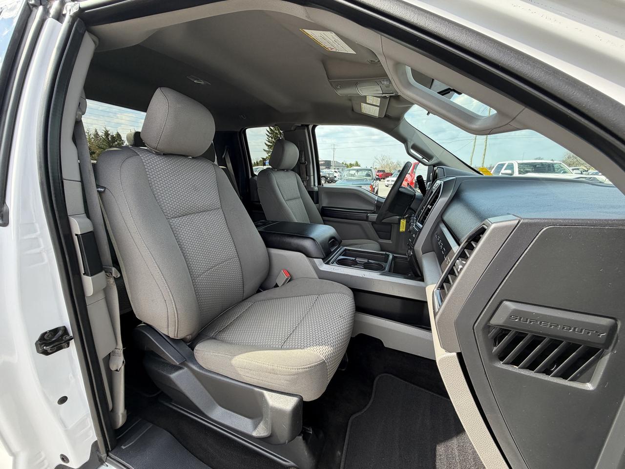 2019 Ford F-350 XLT 4WD SuperCab 6.75' Box Photo