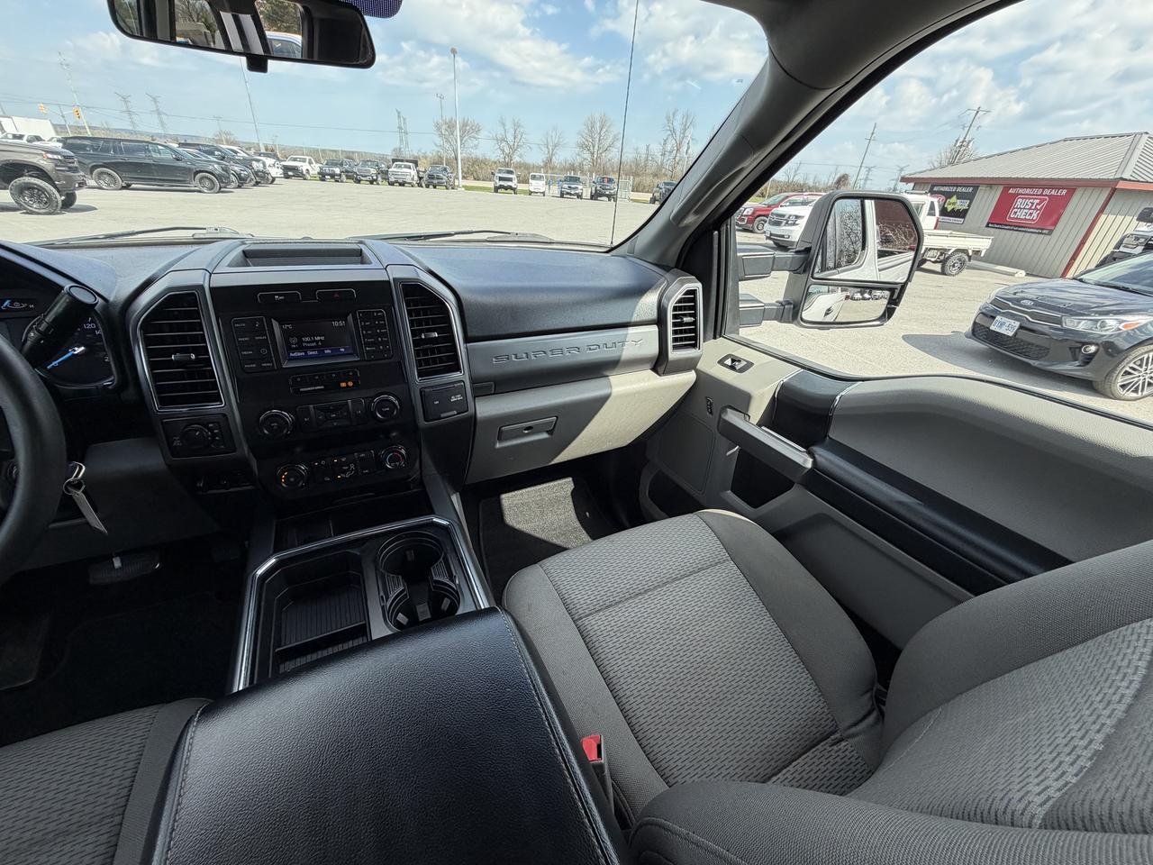 2019 Ford F-350 XLT 4WD SuperCab 6.75' Box Photo