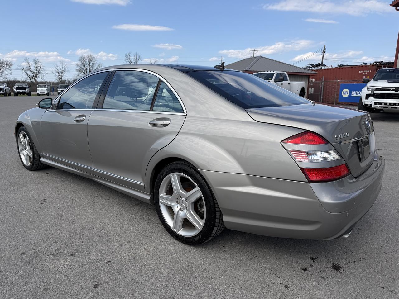 2008 Mercedes-Benz S-Class 4dr Sdn 5.5L V8 4MATIC Photo3