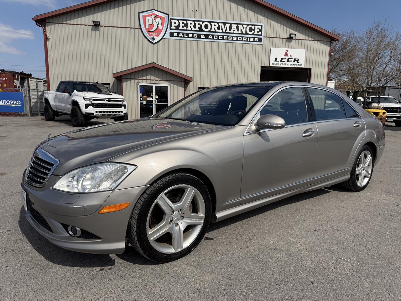 2008 Mercedes-Benz S-Class 4dr Sdn 5.5L V8 4MATIC Photo