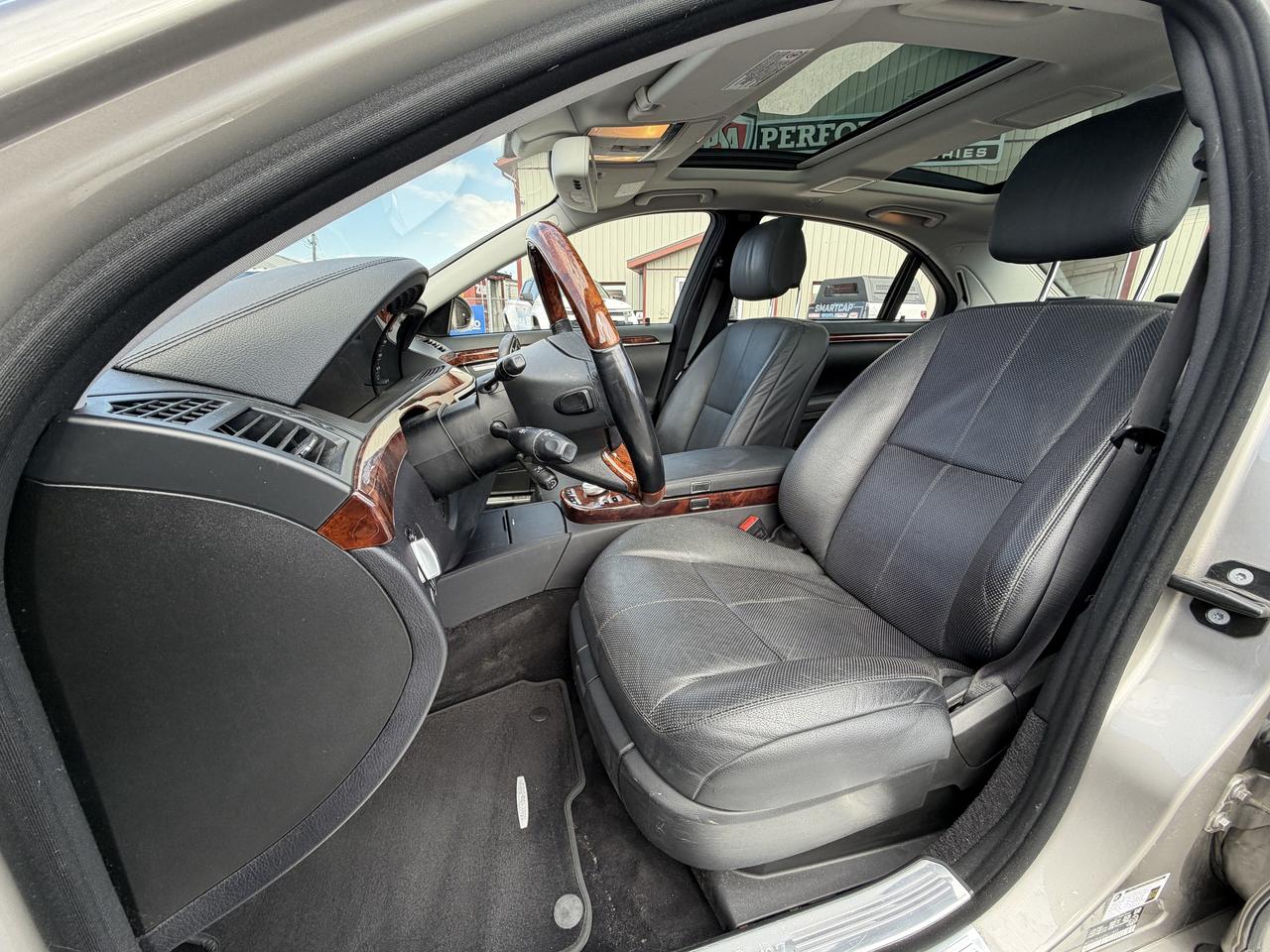 2008 Mercedes-Benz S-Class 4dr Sdn 5.5L V8 4MATIC Photo