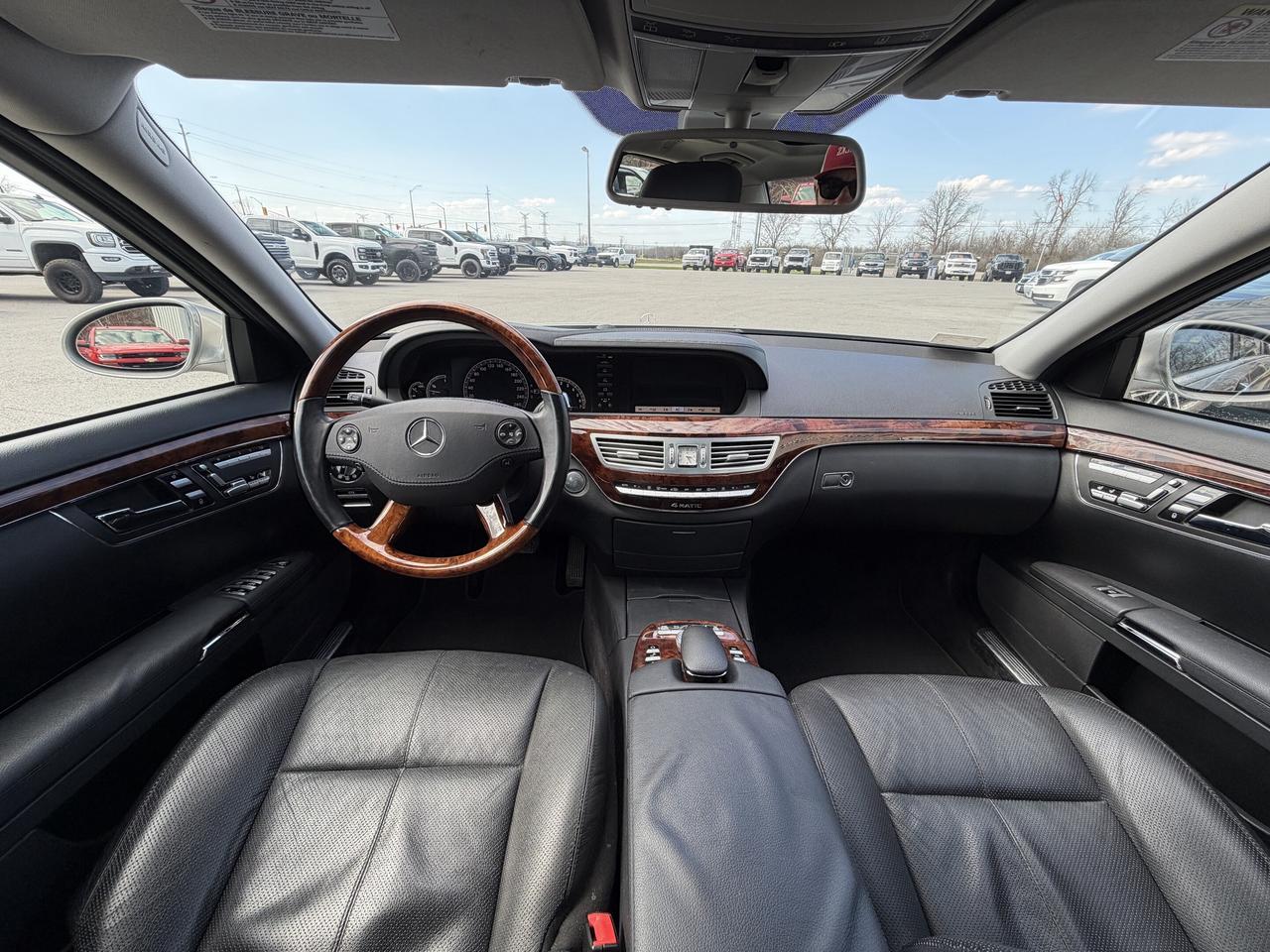 2008 Mercedes-Benz S-Class 4dr Sdn 5.5L V8 4MATIC Photo