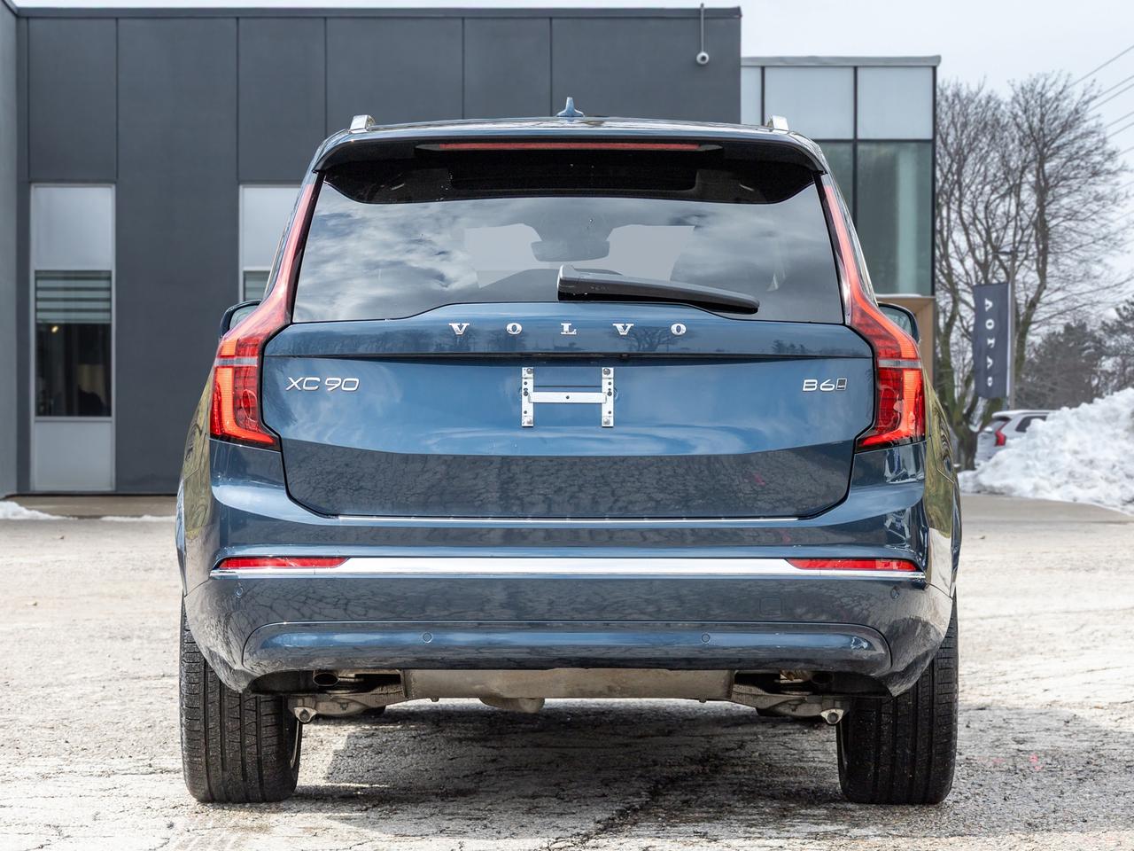 2026 Volvo XC90 B6 AWD ULTRA  LIKE NEW  LOW KM  DENIM BLUE  CPO Photo