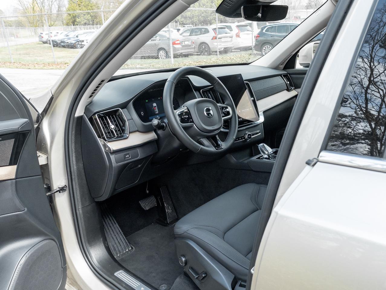 2026 Volvo XC90 B6 AWD PLUS  HARMAN KARDON  CPO RATE FROM 3.49%* Photo
