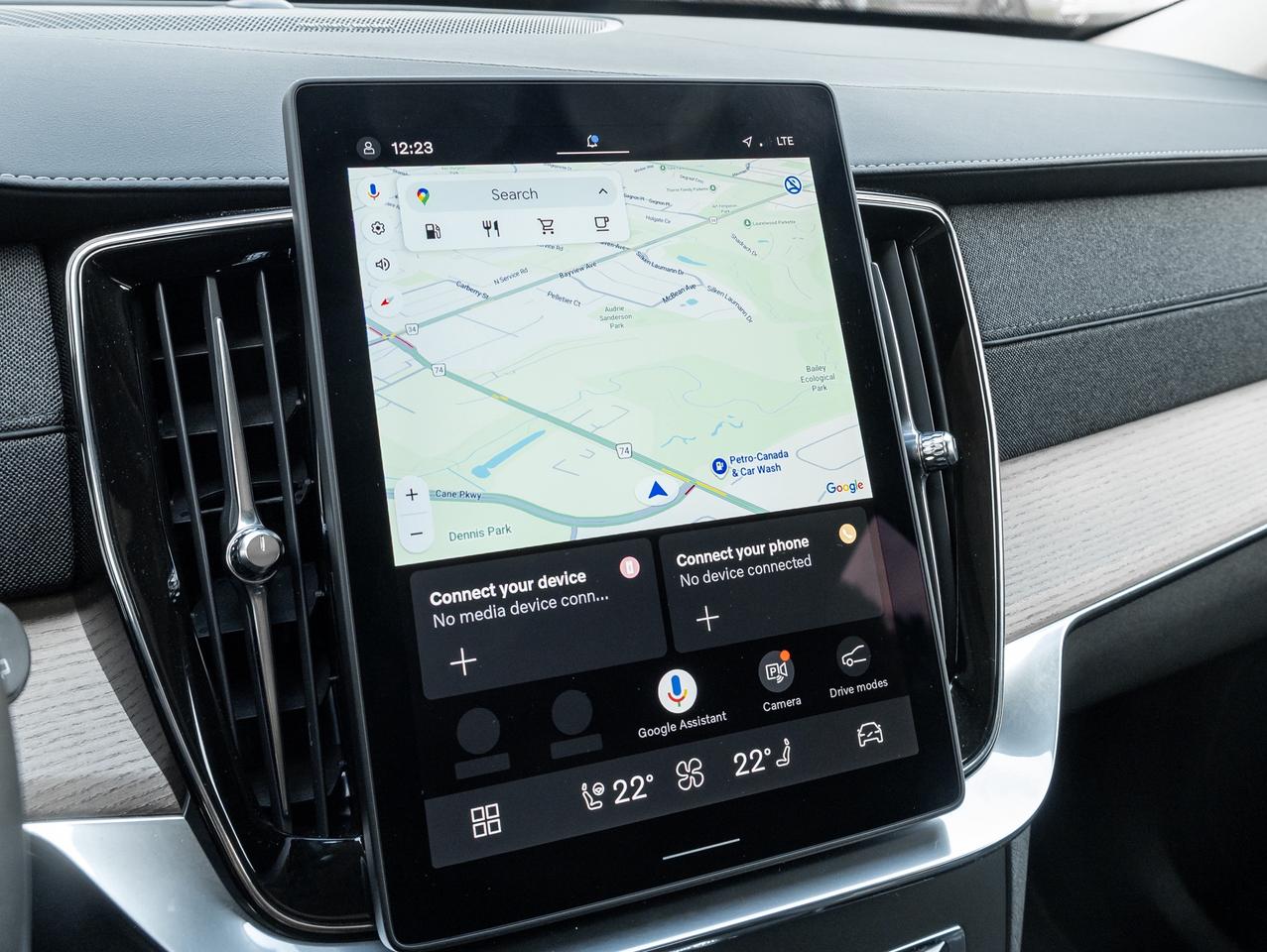 2026 Volvo XC90 B6 AWD PLUS  HARMAN KARDON  CPO RATE FROM 3.49%* Photo