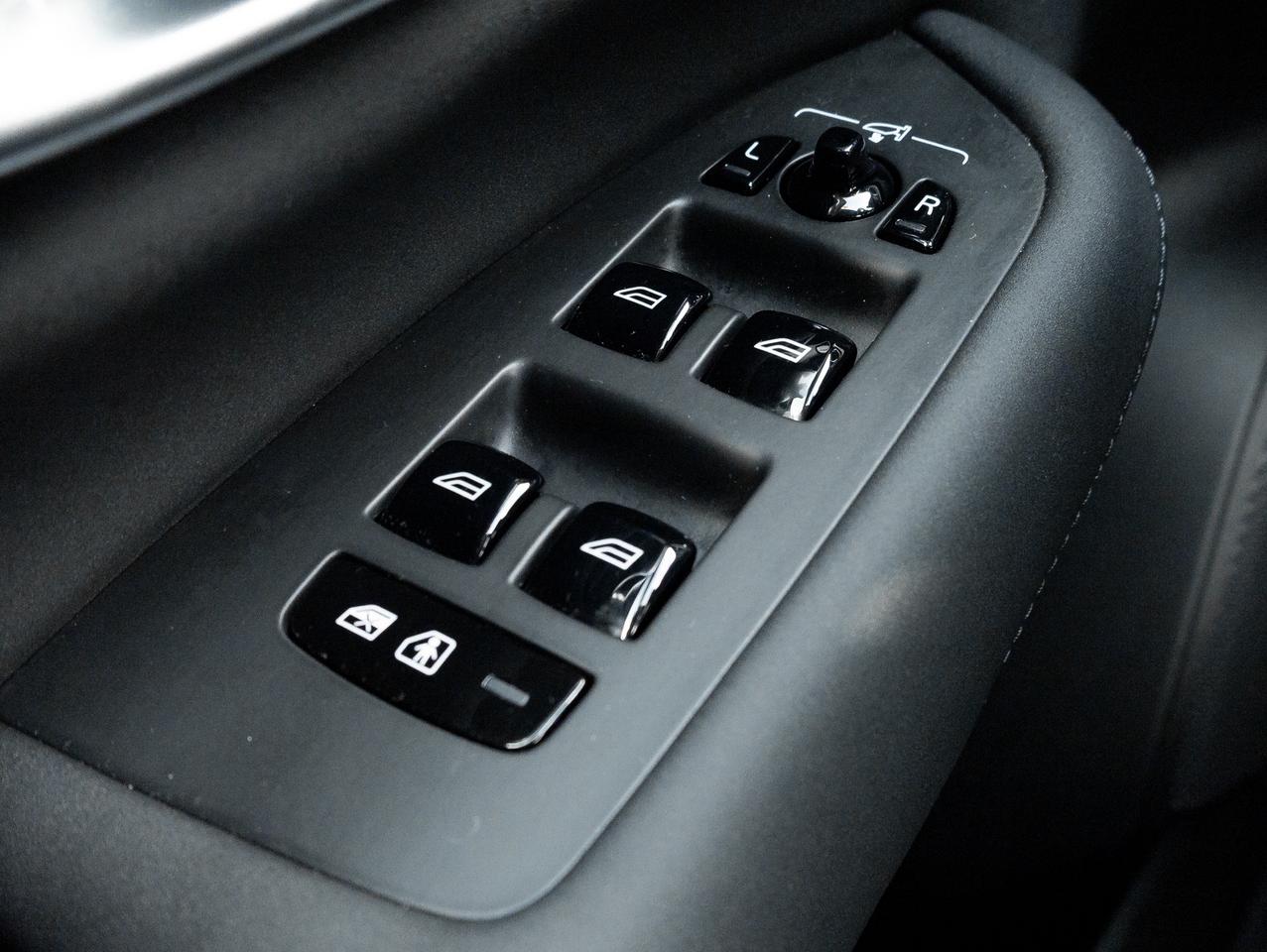 2026 Volvo XC90 B6 AWD PLUS  HARMAN KARDON  CPO RATE FROM 3.49%* Photo