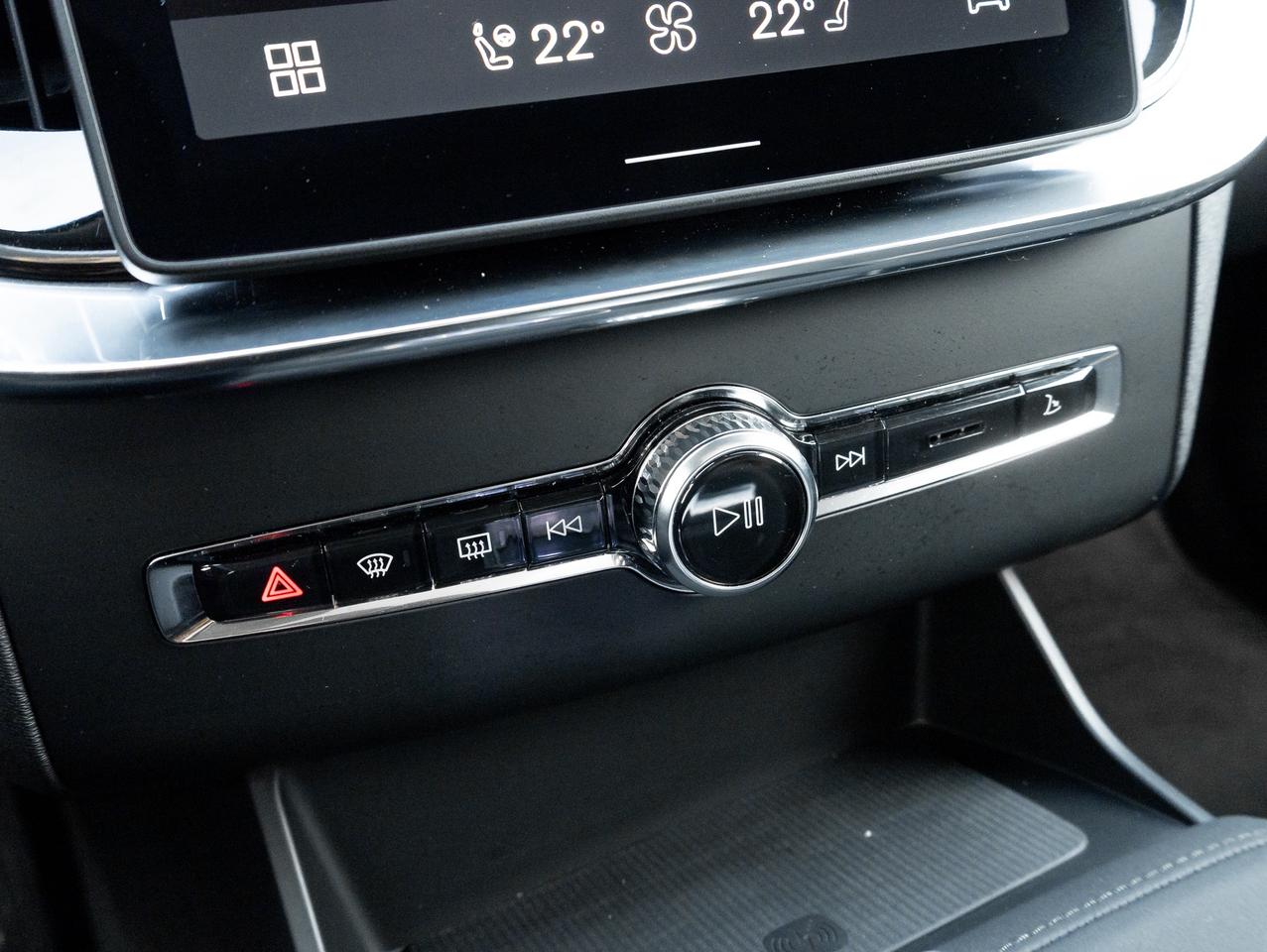 2026 Volvo XC90 B6 AWD PLUS  HARMAN KARDON  CPO RATE FROM 3.49%* Photo
