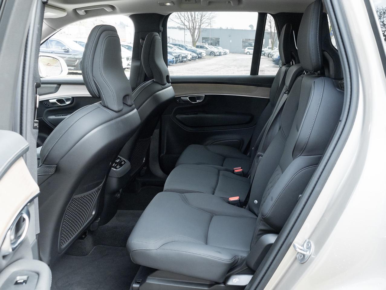 2026 Volvo XC90 B6 AWD PLUS  HARMAN KARDON  CPO RATE FROM 3.49%* Photo