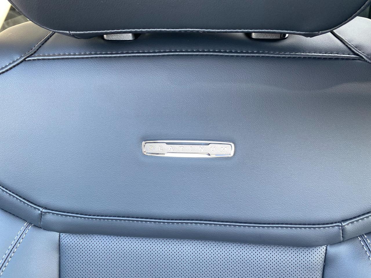 2026 Ford Expedition Max Platinum 4dr 4x4 Photo