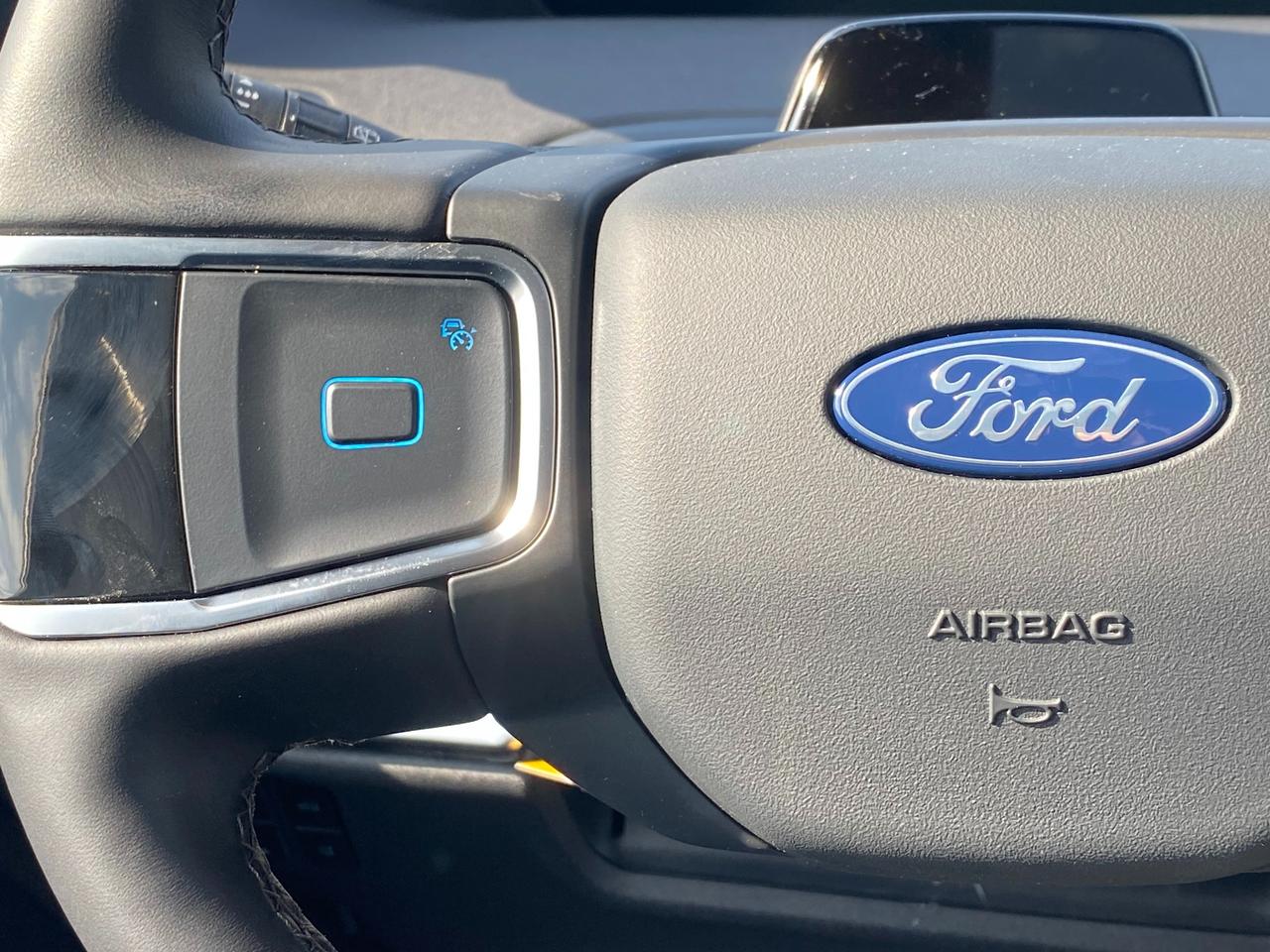 2026 Ford Expedition Max Platinum 4dr 4x4 Photo