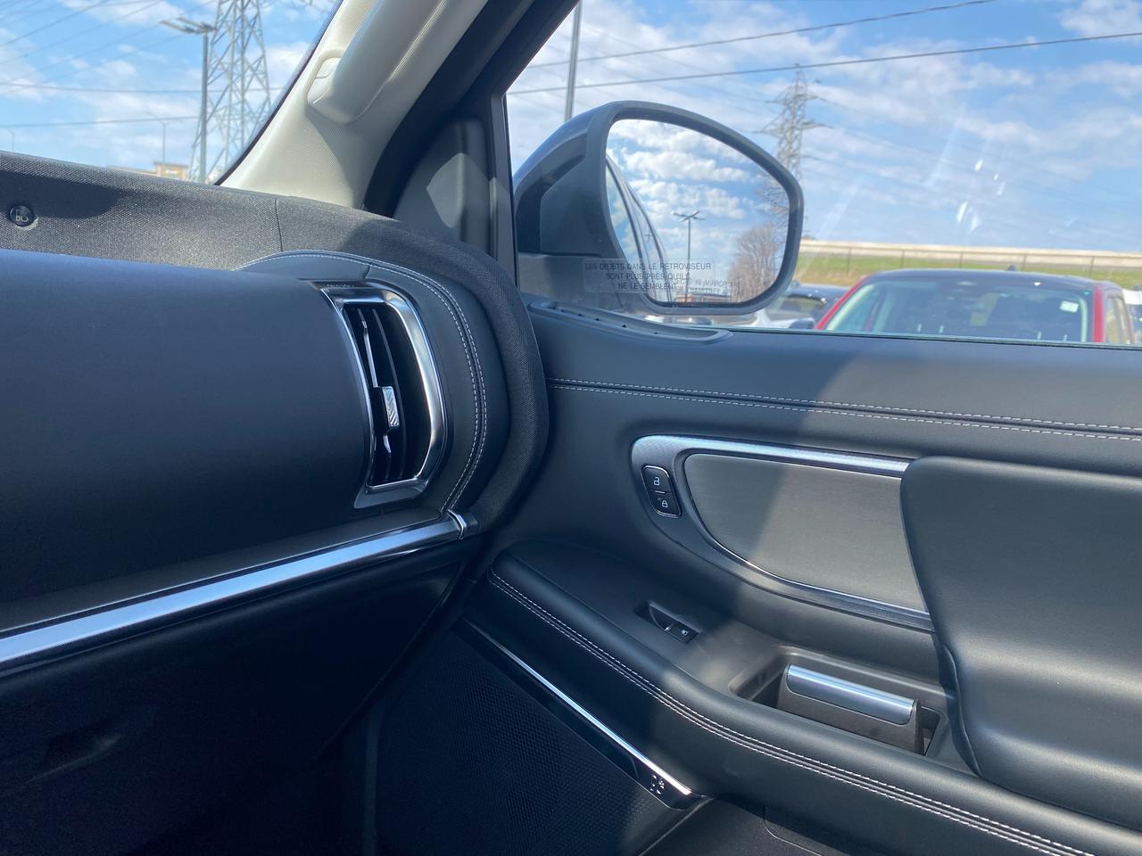 2026 Ford Expedition Max Platinum 4dr 4x4 Photo