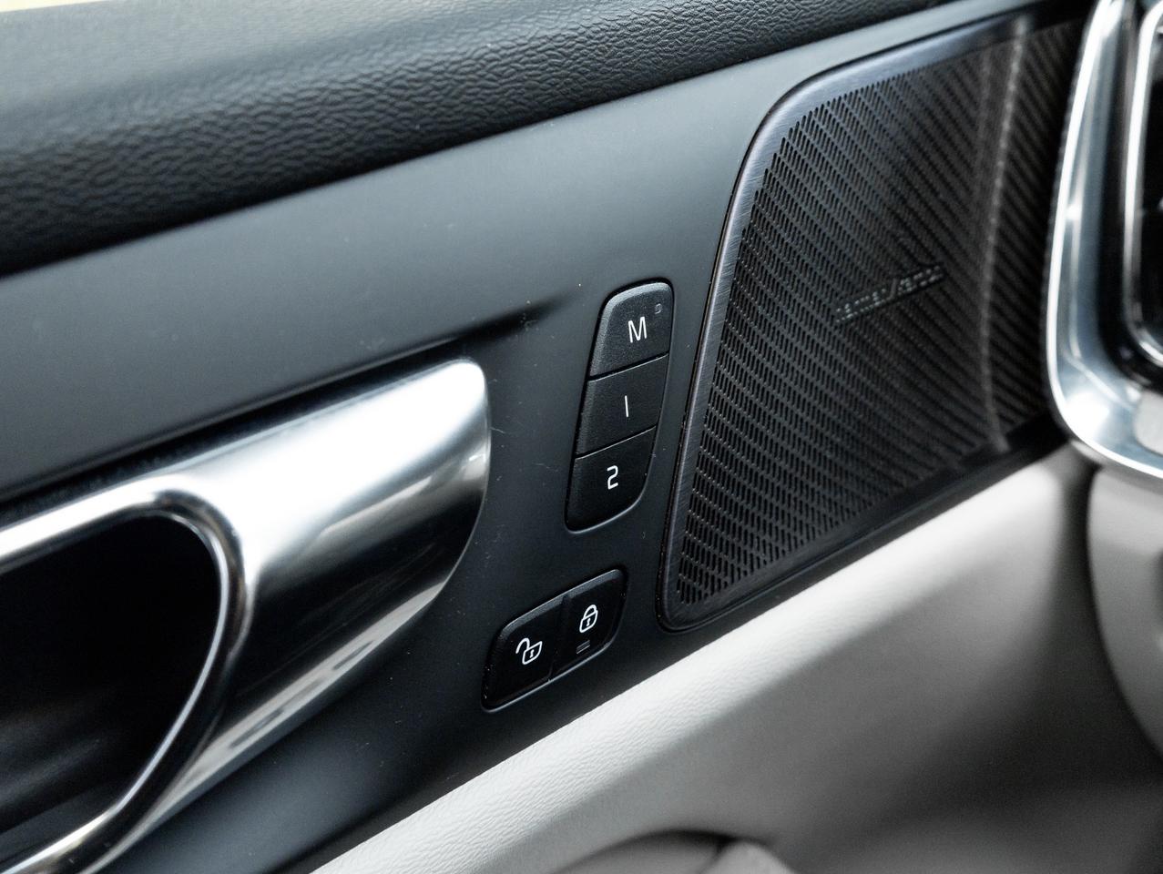 2022 Volvo S60 B5 AWD INSCRIPTION  MASSAGE SEATS  HUD  CPO Photo