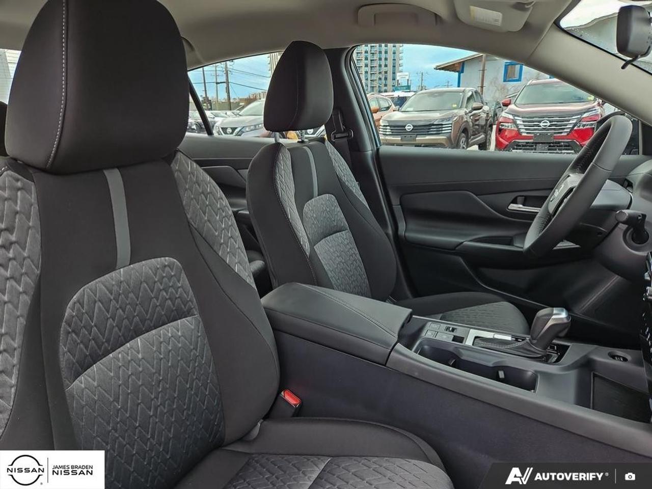 2026 Nissan Sentra SV SEDAN Photo