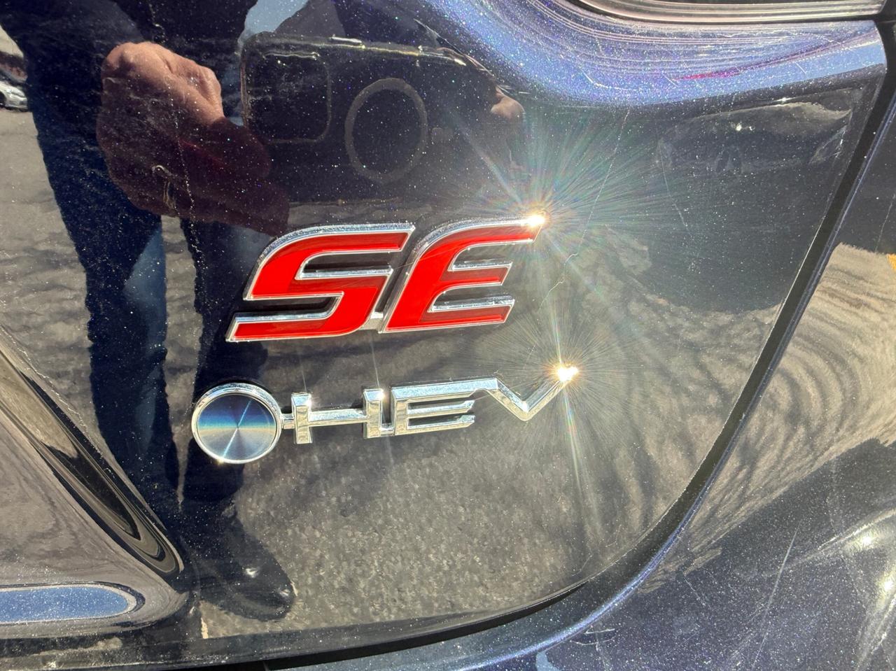 2025 Toyota Corolla Hybrid SE CVT AWD, SUNROOF, ALLOY WHEELS Photo