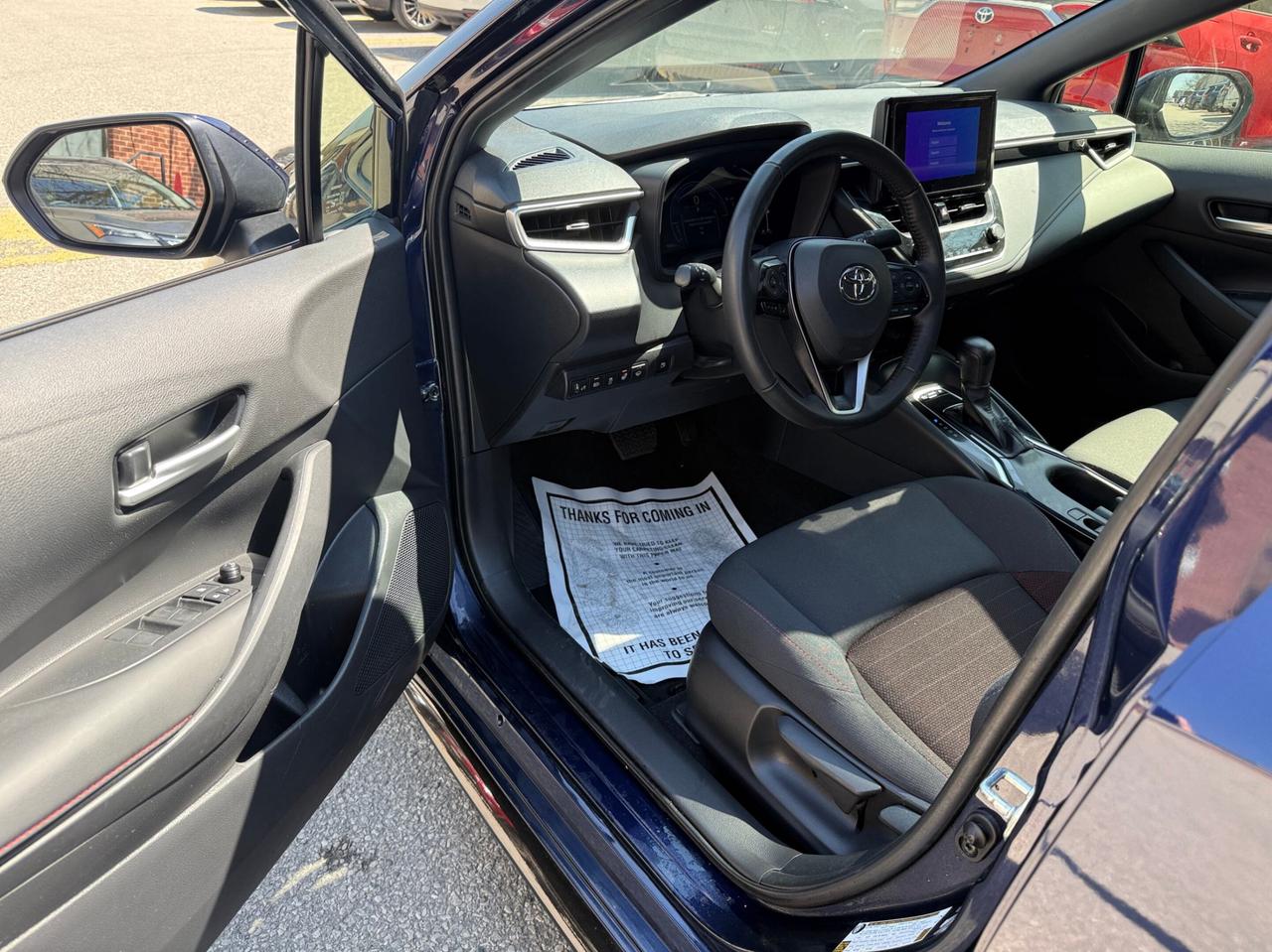 2025 Toyota Corolla Hybrid SE CVT AWD, SUNROOF, ALLOY WHEELS Photo
