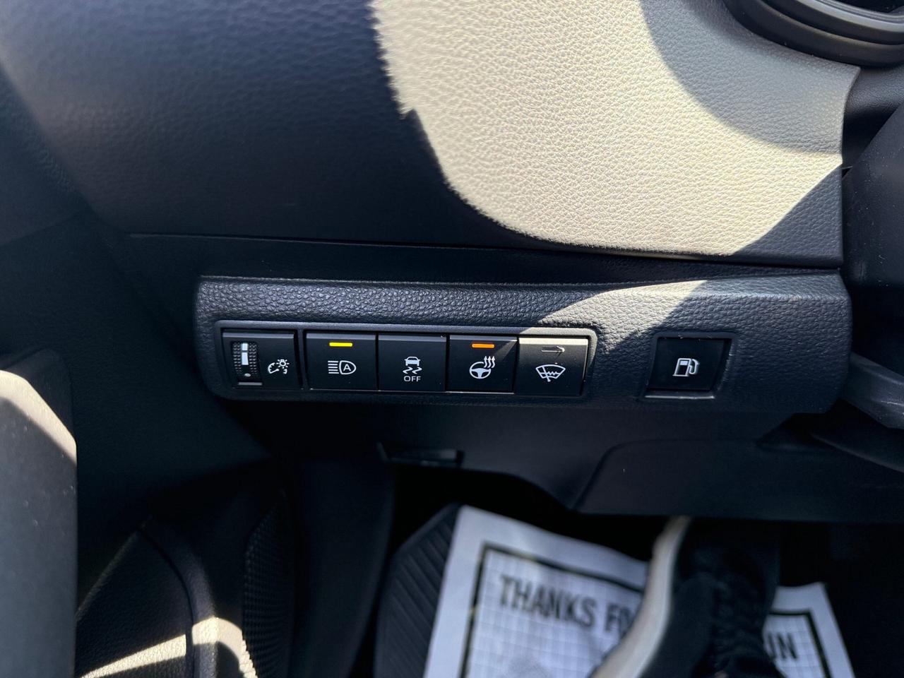 2025 Toyota Corolla Hybrid SE CVT AWD, SUNROOF, ALLOY WHEELS Photo