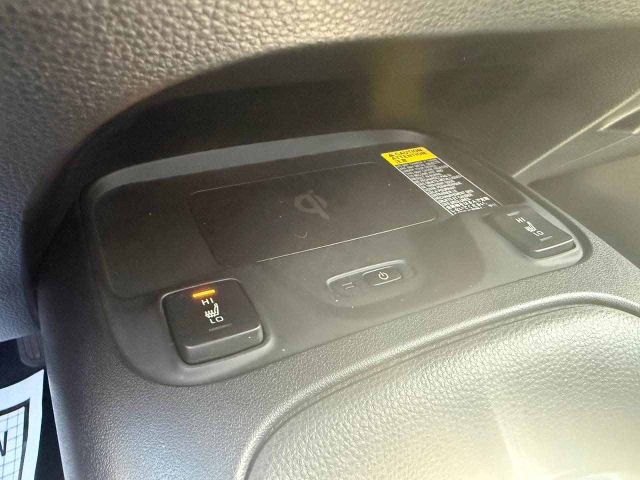 2025 Toyota Corolla Hybrid SE CVT AWD, SUNROOF, ALLOY WHEELS Photo