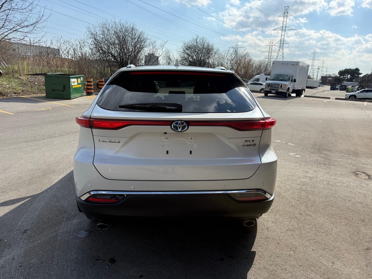 2021 Toyota Venza XLE AWD, ONE OWNER, SUNROOF, NAV, JBL SOUND Photo