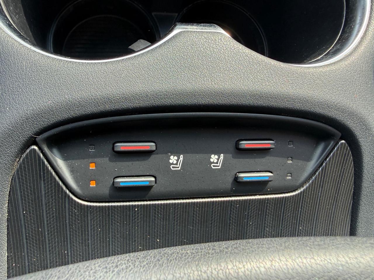 2021 Toyota Venza XLE AWD, ONE OWNER, SUNROOF, NAV, JBL SOUND Photo