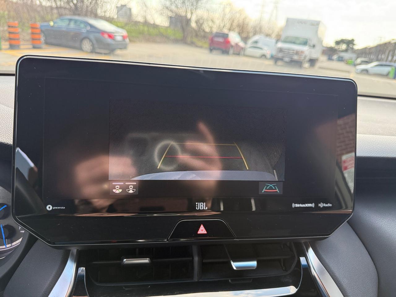2021 Toyota Venza XLE AWD, ONE OWNER, SUNROOF, NAV, JBL SOUND Photo