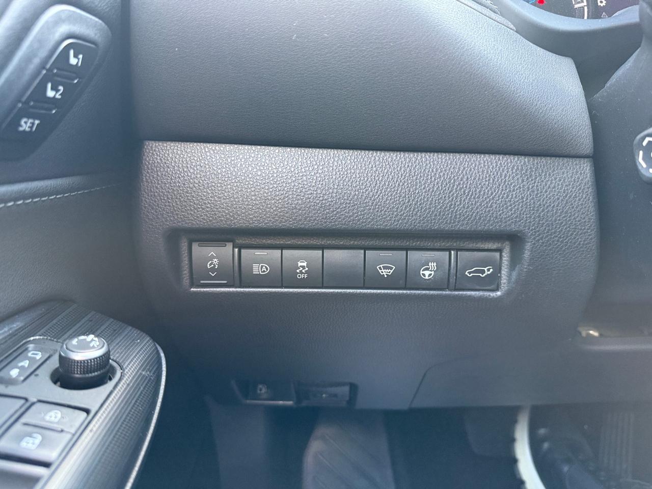 2021 Toyota Venza XLE AWD, ONE OWNER, SUNROOF, NAV, JBL SOUND Photo