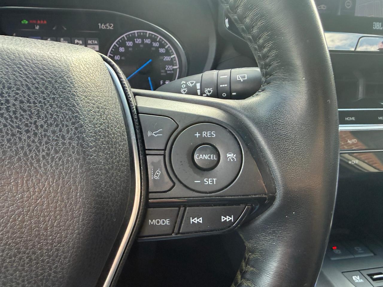 2021 Toyota Venza XLE AWD, ONE OWNER, SUNROOF, NAV, JBL SOUND Photo