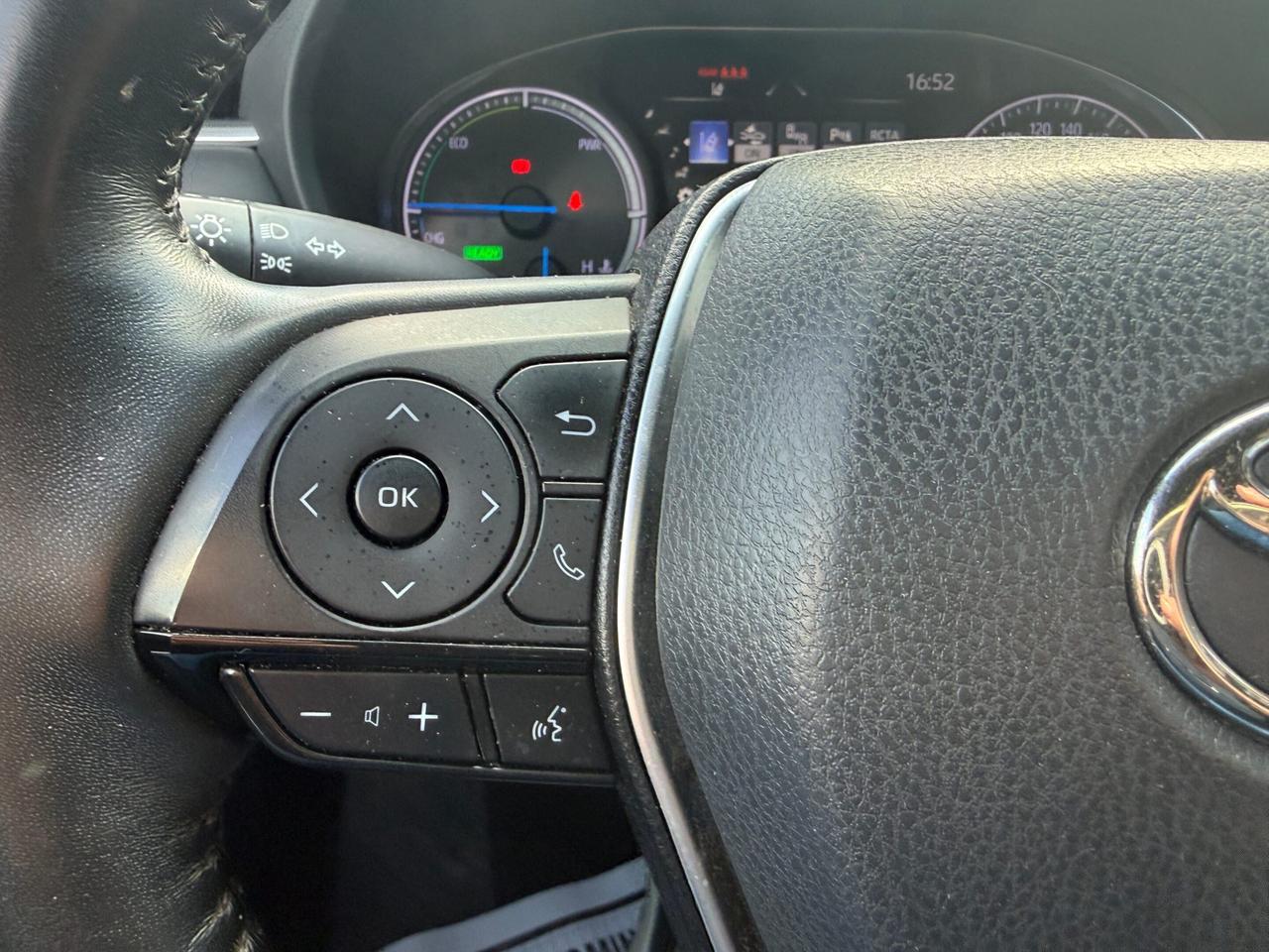 2021 Toyota Venza XLE AWD, ONE OWNER, SUNROOF, NAV, JBL SOUND Photo