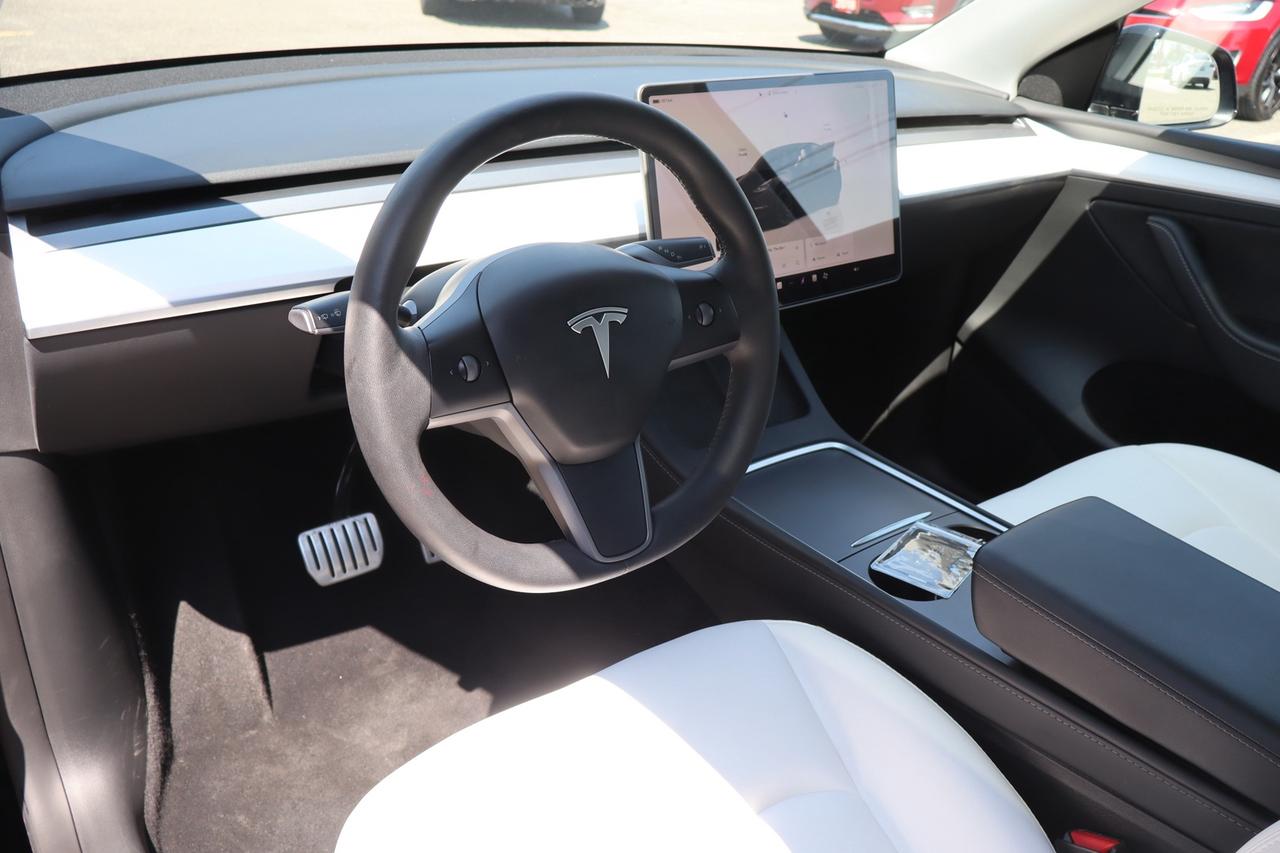2022 Tesla Model Y Performance   No Accident   White Int   Dual Motor Photo