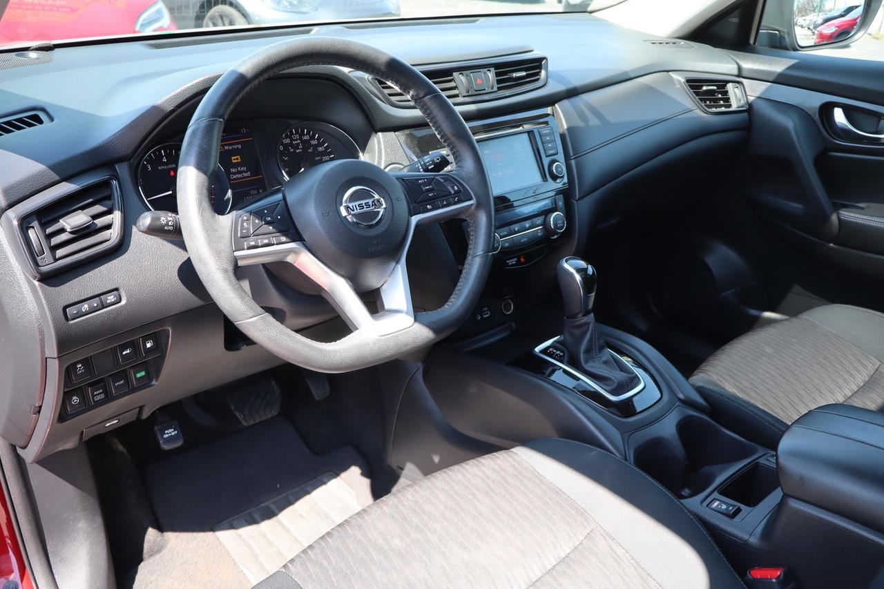 2018 Nissan Rogue SV AWD Moonroof 360 Camera No Accident Loaded Photo