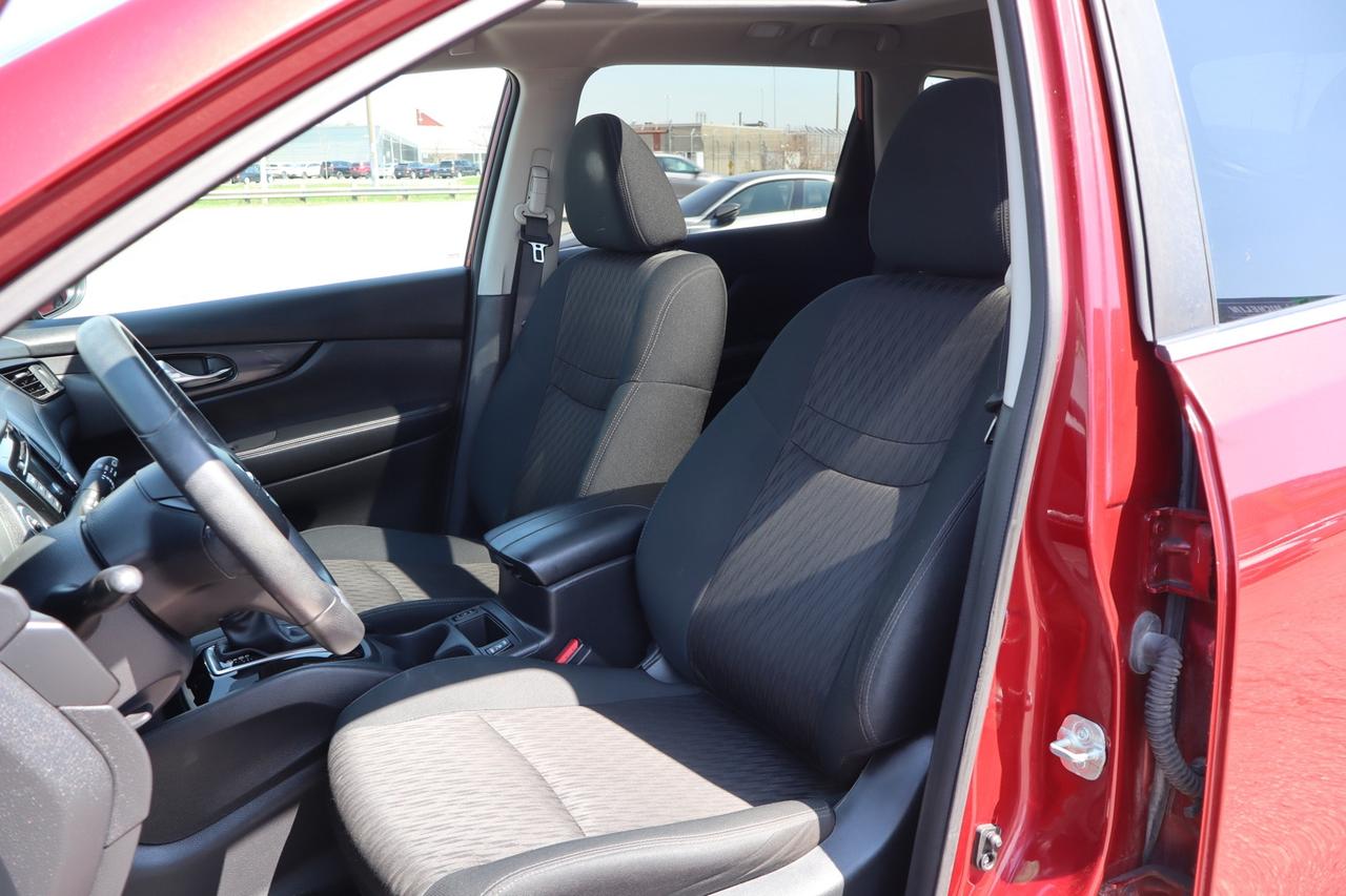 2018 Nissan Rogue SV AWD Moonroof 360 Camera No Accident Loaded Photo