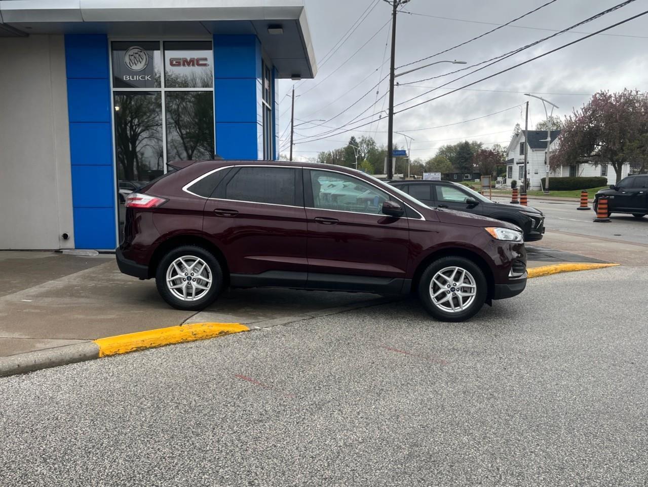 2021 Ford Edge SEL LOCAL TRADE Photo