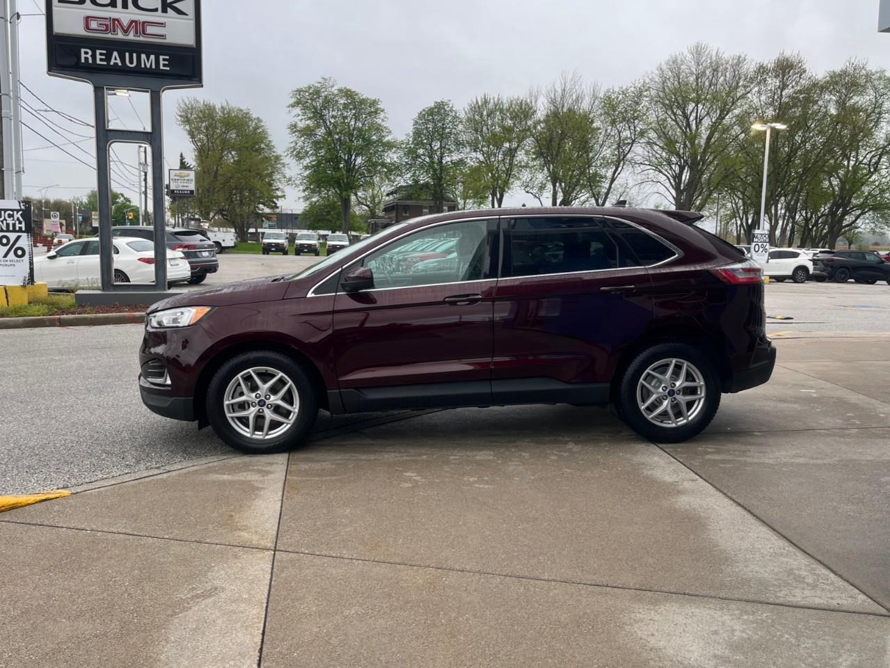 2021 Ford Edge SEL LOCAL TRADE Photo