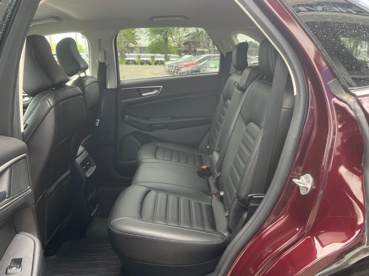 2021 Ford Edge SEL LOCAL TRADE Photo