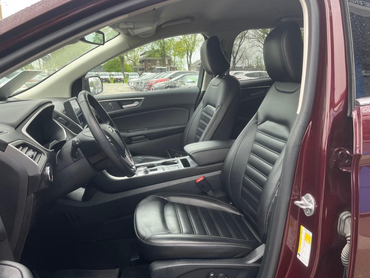2021 Ford Edge SEL LOCAL TRADE Photo