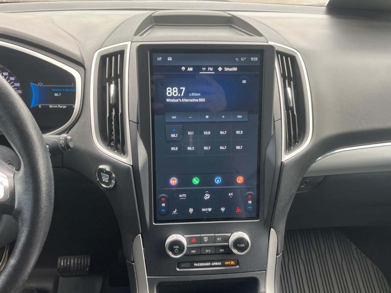 2021 Ford Edge SEL LOCAL TRADE Photo
