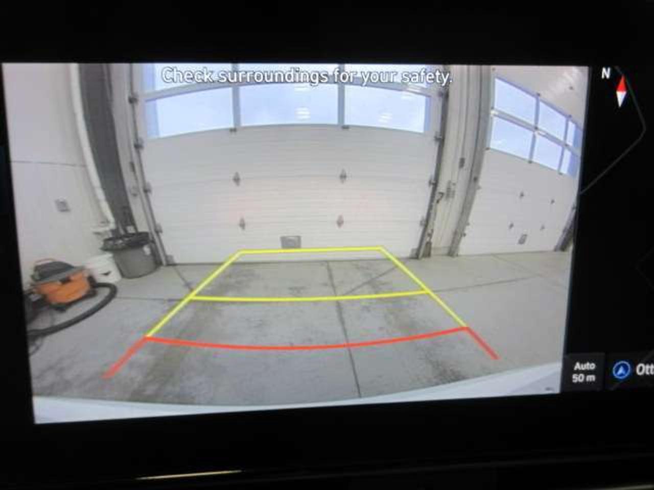 2025 Hyundai Elantra PREFERRED W/TECH, NAV, ROOF, APPLE/ANDROID, 24K! Photo