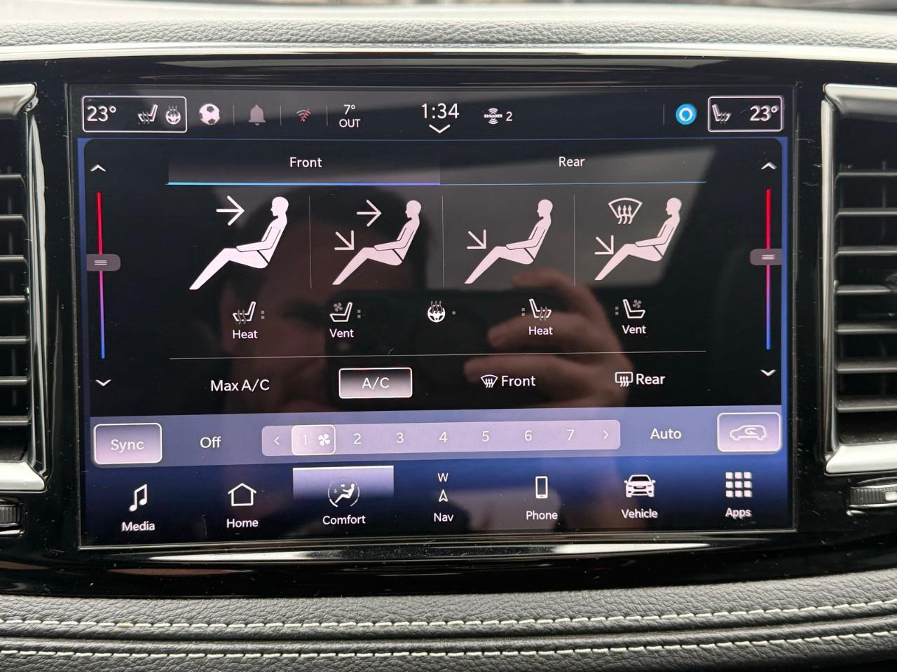 2024 Chrysler Pacifica Limited FWD Photo