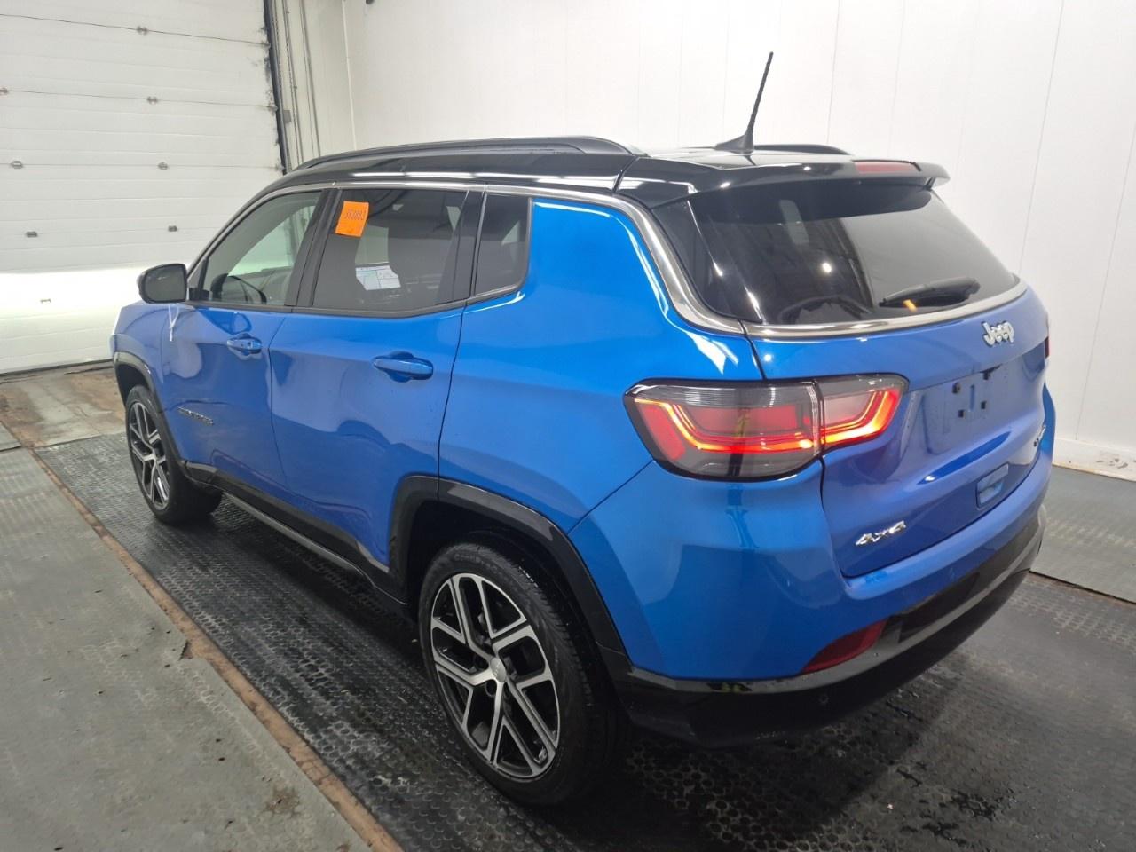 2024 Jeep Compass Limited 4X4 Photo3