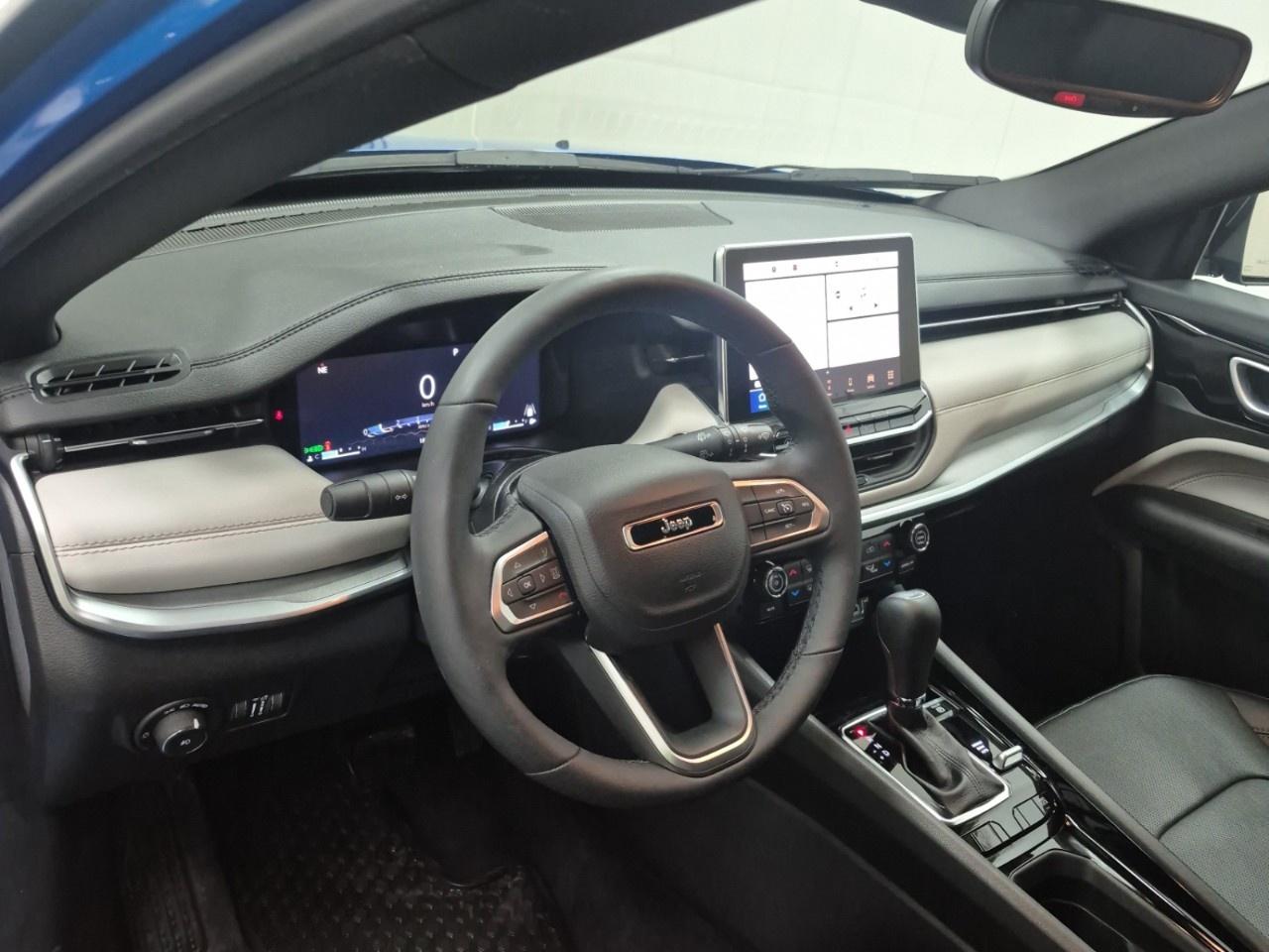 2024 Jeep Compass Limited 4X4 Photo