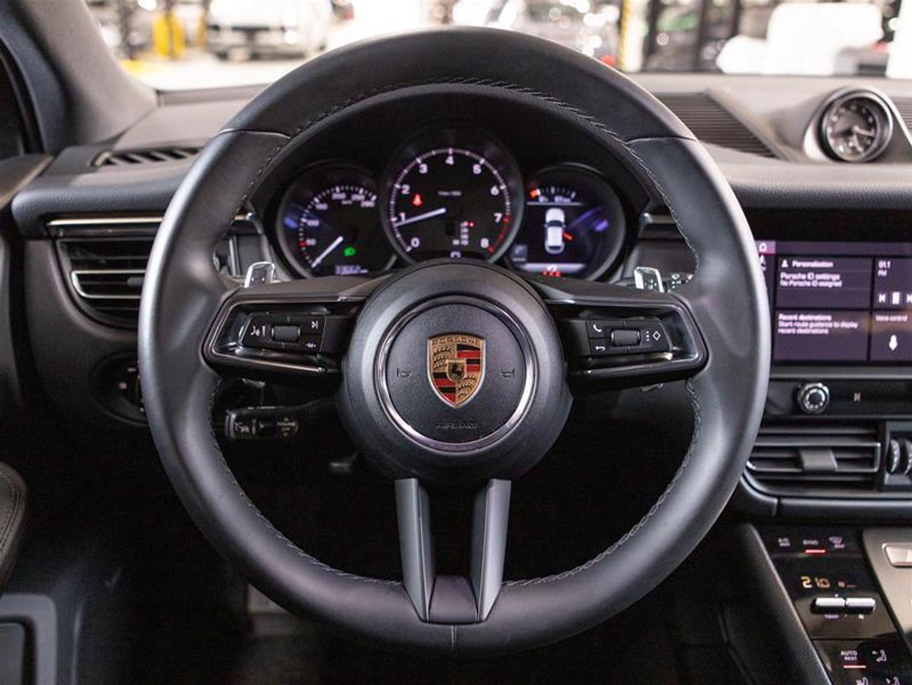 2024 Porsche Macan AWD Photo