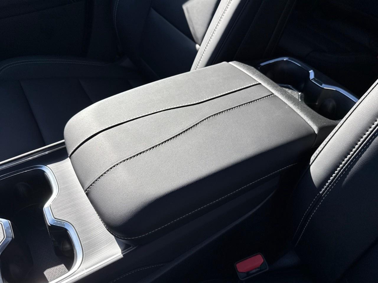 2026 GMC Acadia AWD Elevation Photo