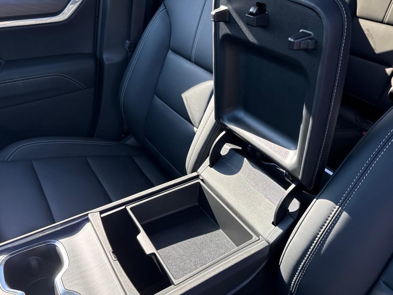 2026 GMC Acadia AWD Elevation Photo