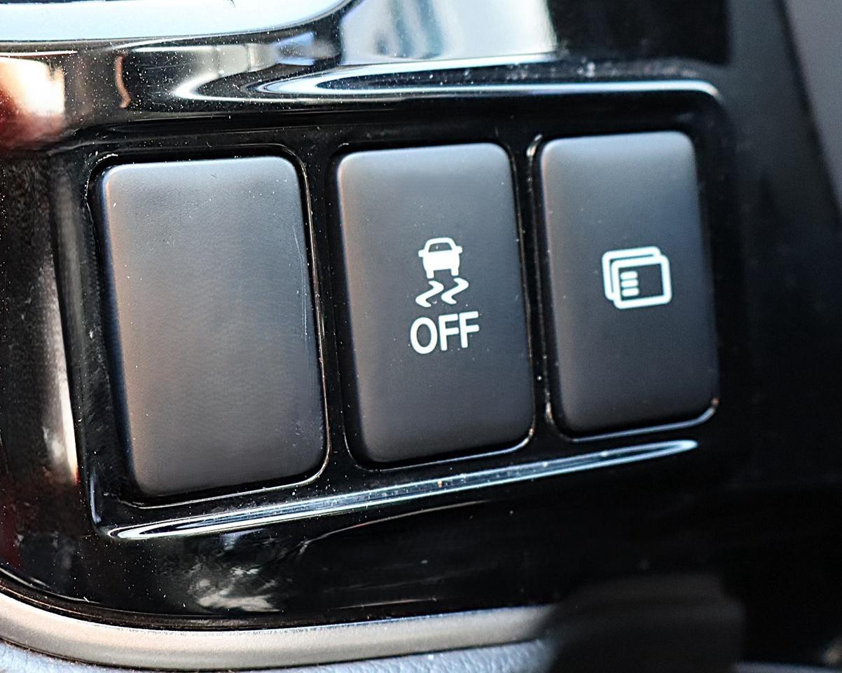 2020 Mitsubishi Outlander ES 4dr S-AWC Photo