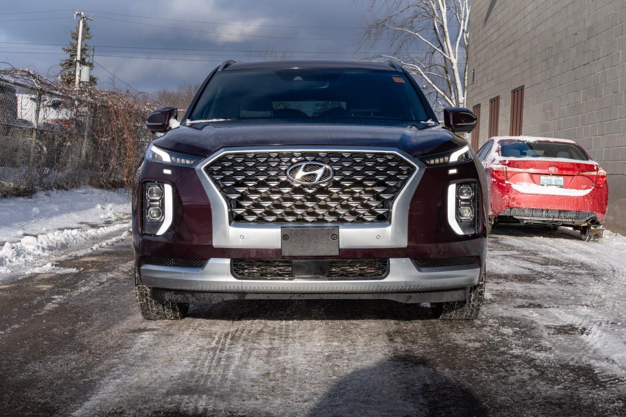 2021 Hyundai PALISADE Ultimate Calligraphy 7-Passenger AWD Photo3