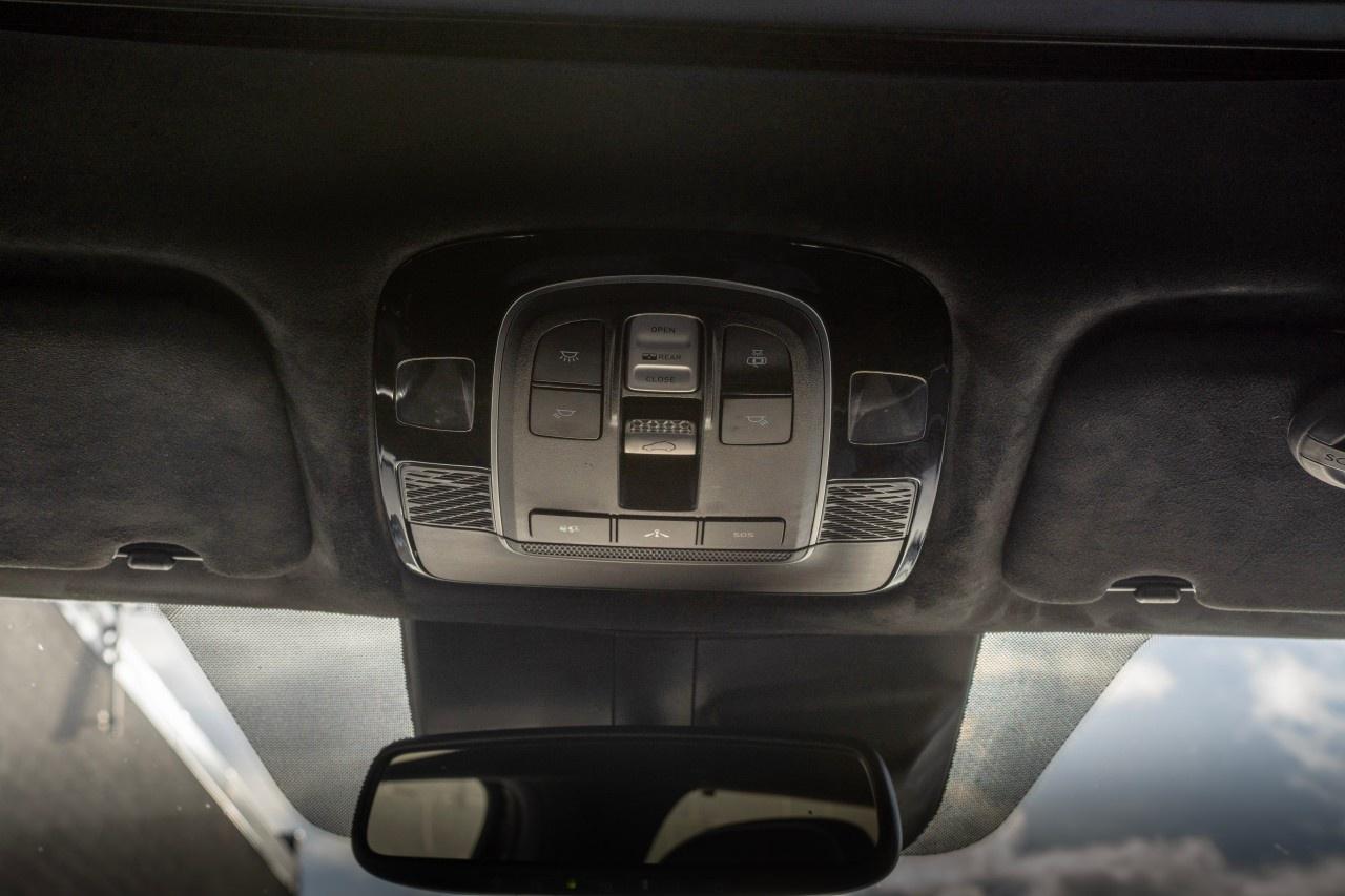 2021 Hyundai PALISADE Ultimate Calligraphy 7-Passenger AWD Photo