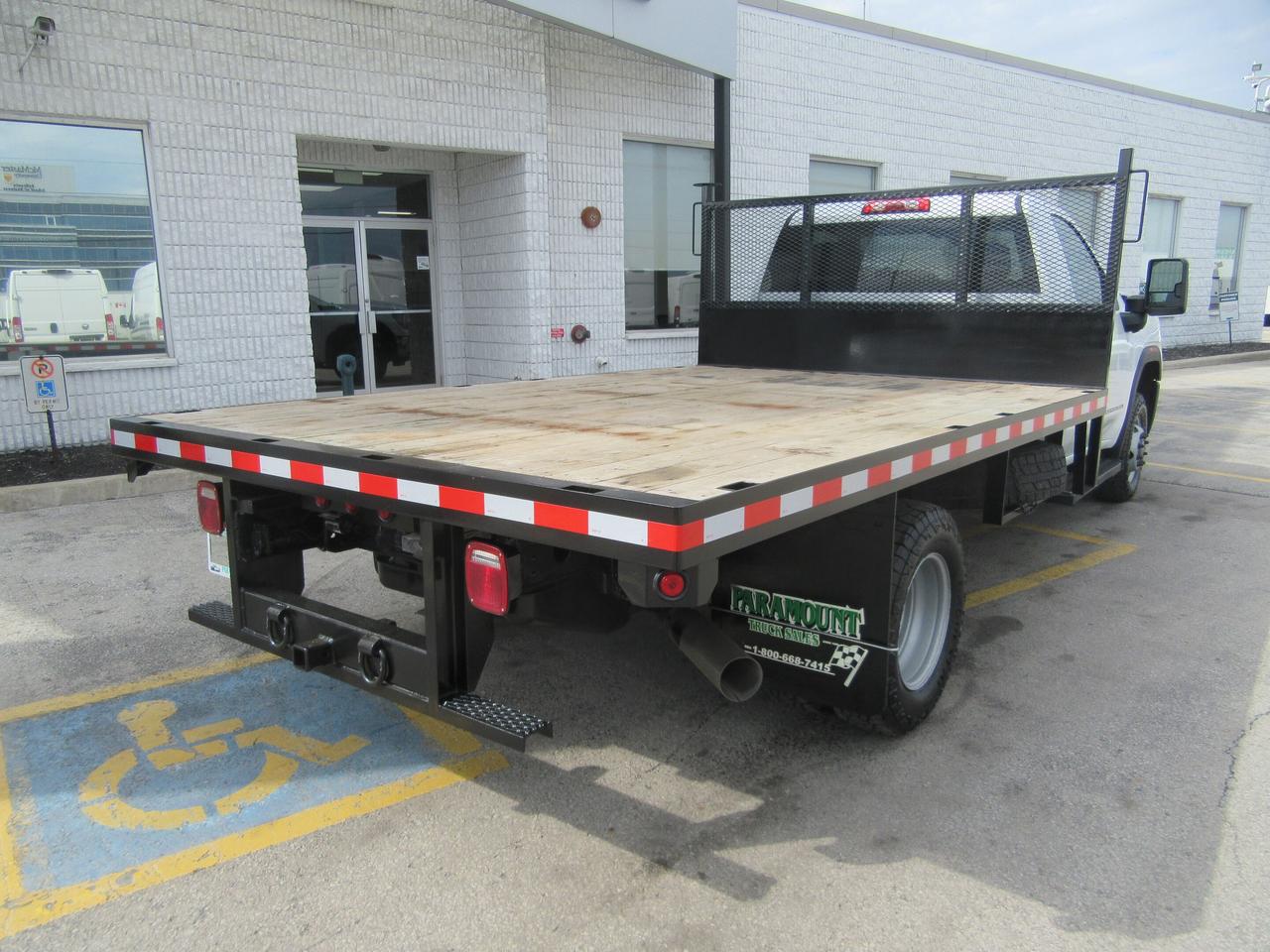 2024 GMC 3500 4X4 DIESEL 12FT FLAT DECK Photo2