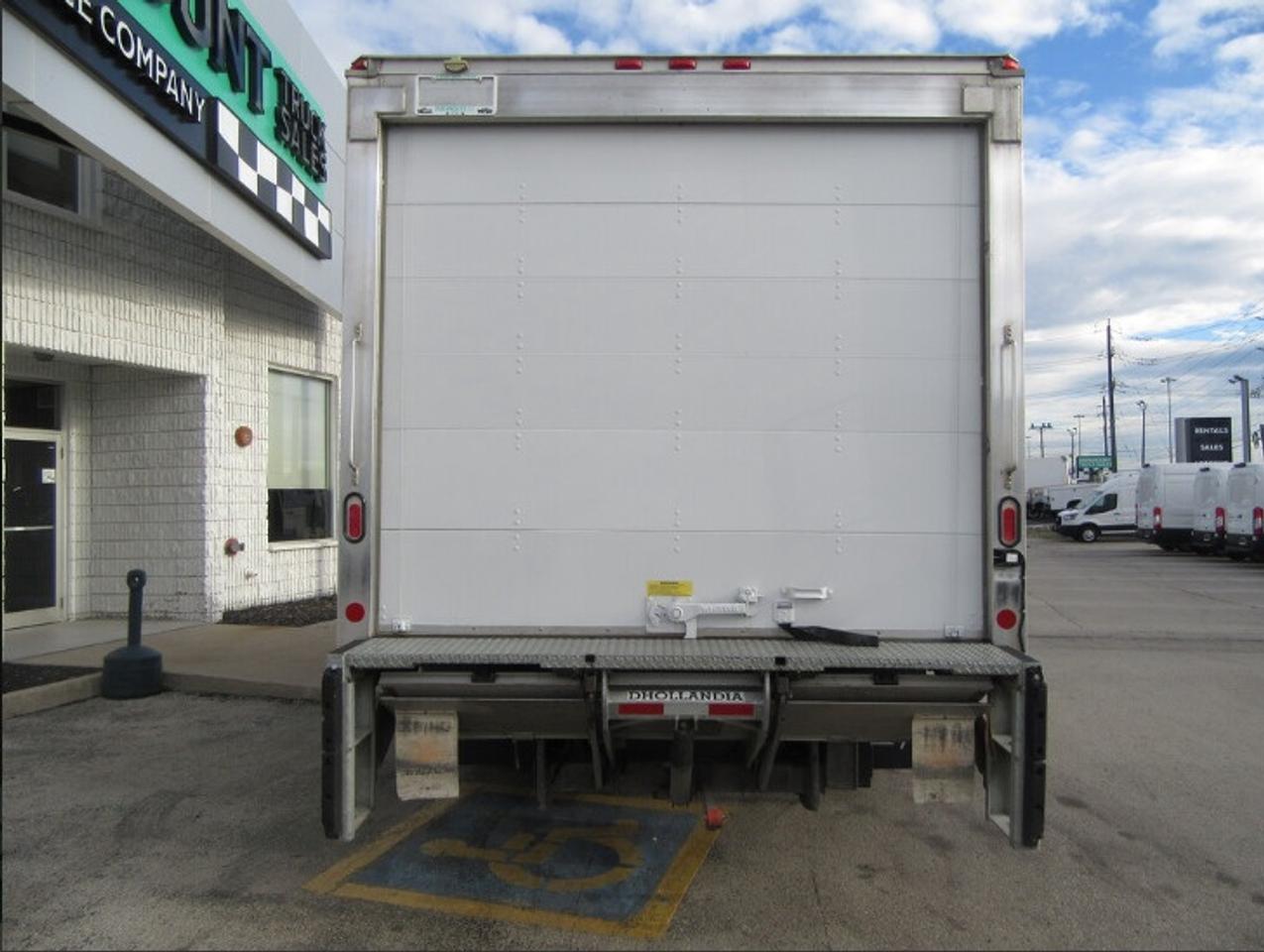 2019 Ford Super Duty E-450 DRW 18FT HIGH & WIDE BOX POWER LIFTGATE & RAMP Photo