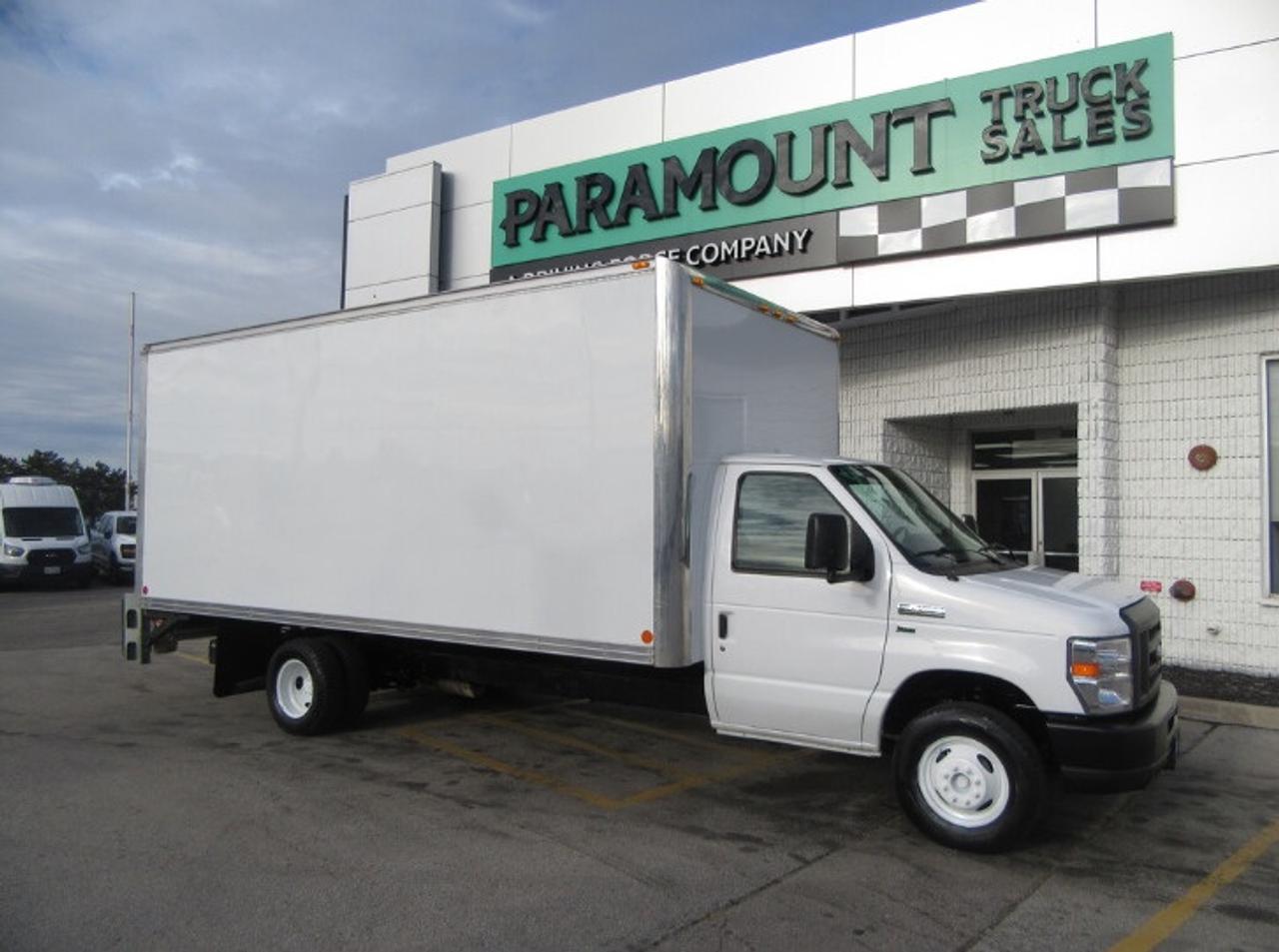 2019 Ford E-450 18FT HIGH & WIDE BOX POWER LIFTGATE & RAMP Photo0