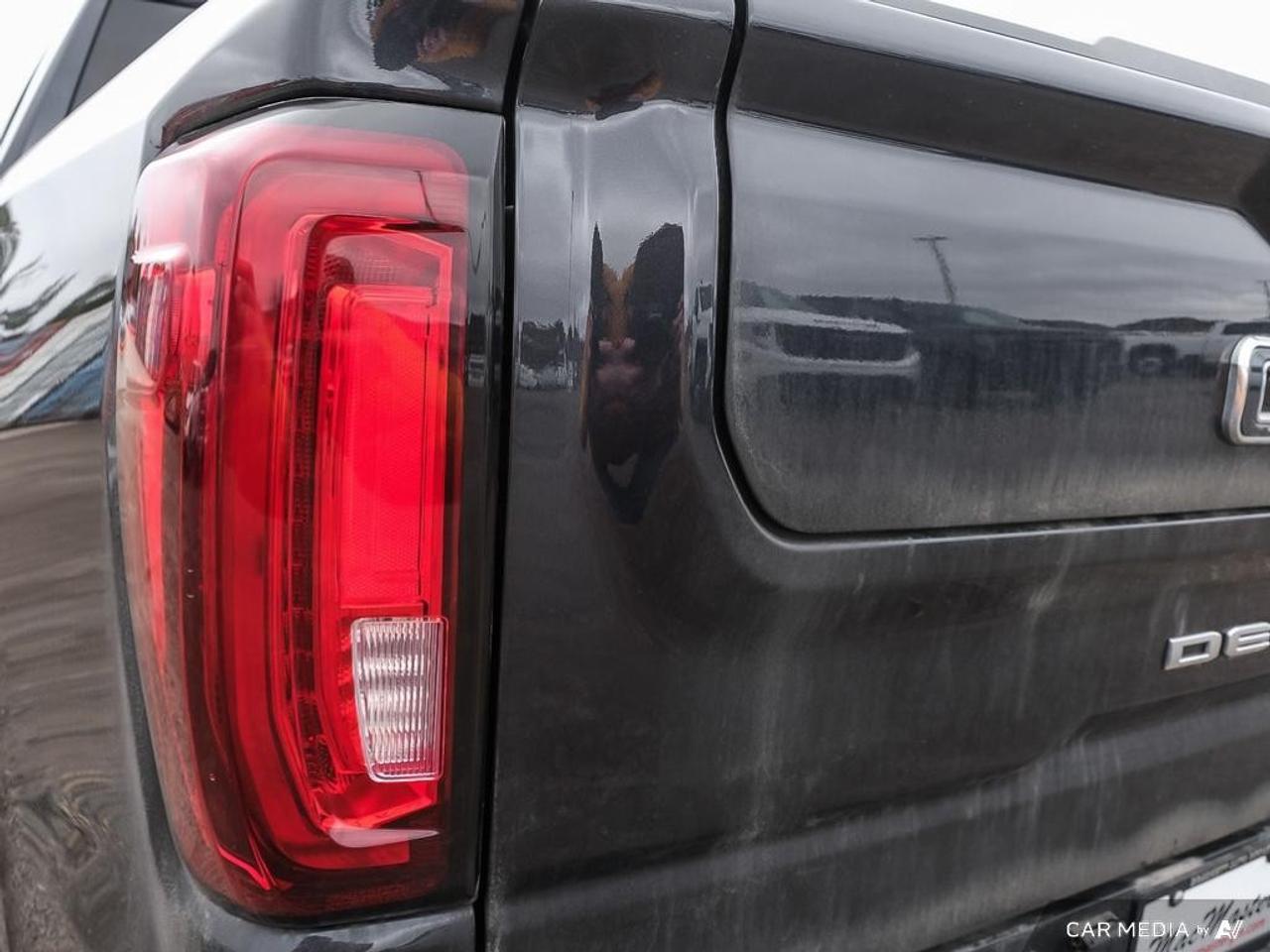 2023 GMC Sierra 1500 Crew Cab Short Box 4-Wheel Drive Denali Ultimate Photo