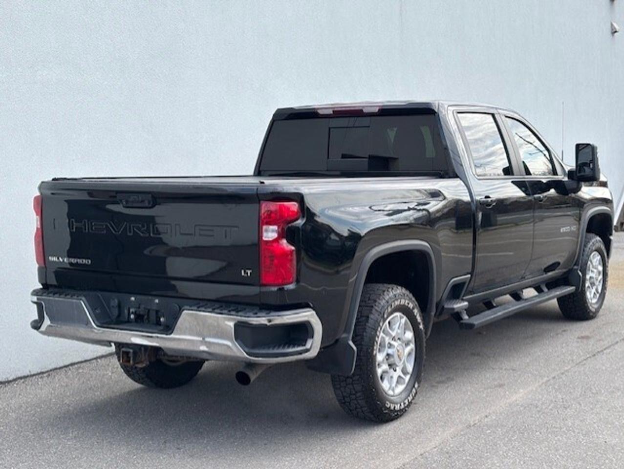 2022 Chevrolet SILVERADO 2500HD LT 4WD Z71 CREW CAB-SHORT BOX-LEATHER-CAM-TONNEAU Photo
